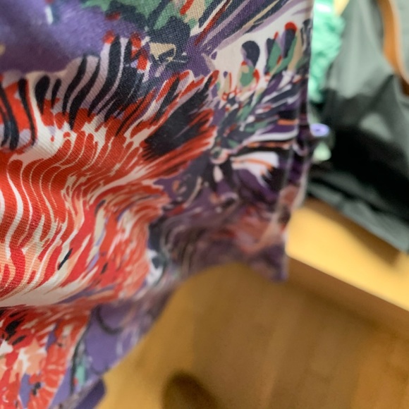 Elie Tahari top - Picture 5 of 11